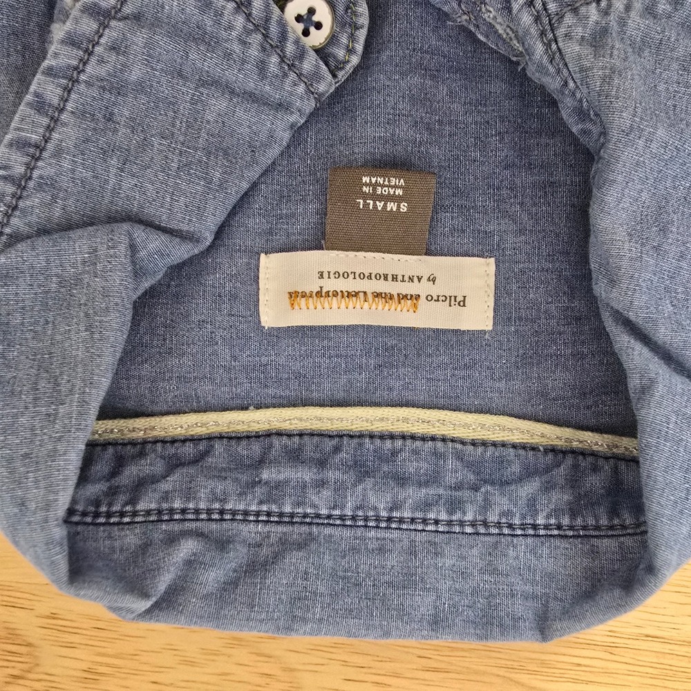 Pilcro Anthropologie Denim Ruffle Button Down Shirt Blue Size Small Frayed Trim - Picture 4 of 9